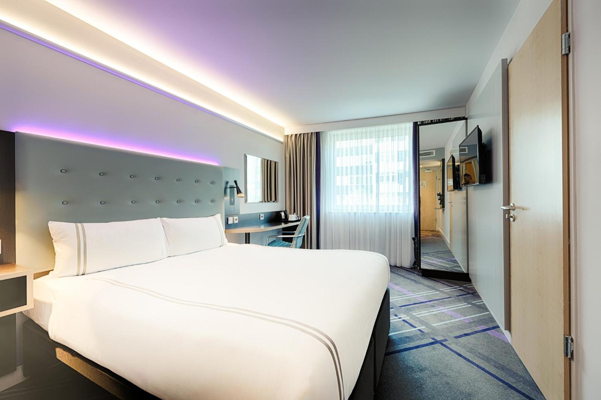 Premier Inn Berlin City Centre Exterior foto